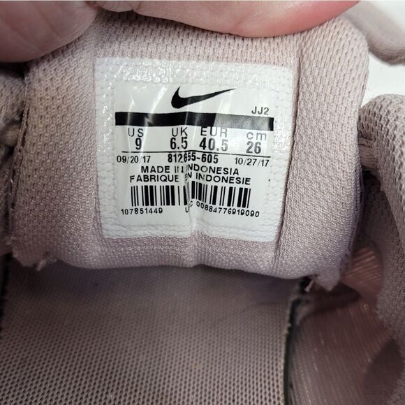 NIKE Tanjun‎ pink particle rose running shoes sneakers 812655-605 size 9 women - Picture 10 of 11